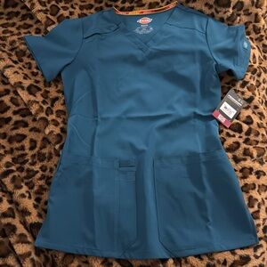 Dickies caribbean blue v neck scrub top XXS